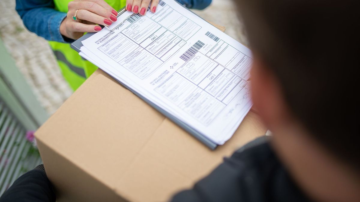 Bills of Lading Compared With Proof of Delivery